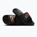 Ciabatte da donna Nike Victori One Slide black/black/metallic red bronze 3
