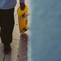 Globe Goodstock skateboard classico giallo neon 10