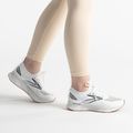 Brooks Levitate StealthFit 6 scarpe da corsa da donna bianco/marrone 2