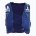 Il set di gilet da corsa Salomon ADV Skin 12 naviga sul web