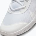 Scarpe da bambino Nike Omni Multi-Court white/pure platinum/white 8