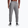 Pantaloni Rival Fleece Joggers di Under Armour da uomo in castlerock, erica chiara/bianco 2