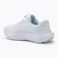 Under Armour Charged Surge 4 scarpe da corsa da donna bianco/grigio resistente/argento metallico 3
