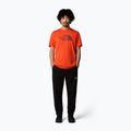 Maglietta The North Face Easy crimson orange/alpine plum da uomo 2