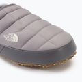 Pantofole da donna The North Face Thermoball Traction Mule V pietra di luna grigio/pietra lunare 7