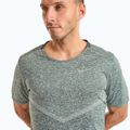 Maglietta da corsa Nike Dri-Fit Rise 365 verde vintage/etereo da uomo 3