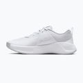 Scarpe da allenamento da donna Nike MC Trainer 3 white/photon dust/metallic platinum 2