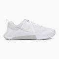 Scarpe da allenamento da donna Nike MC Trainer 3 white/photon dust/metallic platinum 2