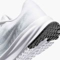 Nike Run Defy scarpe da corsa donna bianco / platino puro / nero 9