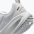Buty do biegania damskie Nike Vomero 18 white/photon dust/metallic silver 12