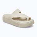 Infradito da donna Crocs Getaway Platform Toe Loop sandstone 8