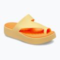 Infradito donna Crocs Getaway Platform Toe Loop golden hour 2