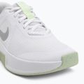 Scarpe da ginnastica da donna Nike MC Trainer 3 bianco/argento metallico/volt chiaro 7