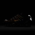Scarpe da uomo Nike Shox TL black/university gold 8