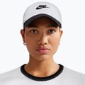 Cappellino con visiera Nike Club Unstructured Futura Wash white/black/black
