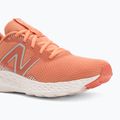 Scarpe da corsa da donna New Balance Fresh Foam 411's V3 pesca nettare 7