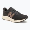 Scarpe da corsa da donna New Balance Fresh Foam Arishi V4 black cement