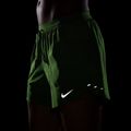 Pantaloni corti da uomo Nike Stride Dri-Fit foderati 5" 6