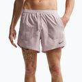 Pantaloni corti da uomo Nike Stride Dri-Fit foderati 5" rosa particella 5
