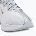 Scarpe da donna Nike Motiva 2 white/pure platinum/metallic silver 7