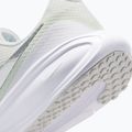 Scarpe da running da donna Nike Revolution 8 off white/barely green/metallic silver 5