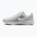 Scarpe da running da uomo Nike Run Defy summit white/white/black/metallic silver 2
