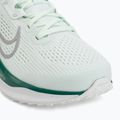 Scarpe da running da donna Nike Quest 6 barely green/white/metallic silver 7