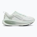 Scarpe da running da donna Nike Vomero 18 barely green/steam/metallic silver 2