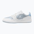 Scarpe da donna Nike Jordan Court Connect Low white/aura/psychic blue 2