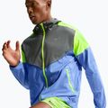 Giacca da corsa da uomo Nike Impossibly Light Windrunner royal pulse/smoke grey/volt ice 5