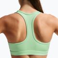 Reggiseno sportivo Nike Swoosh cucumber calm/white 4