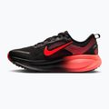 Scarpe da corsa uomo Nike Vomero 18 black/university red/bright crimson 2