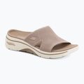 Ciabatte da donna SKECHERS Go Walk Arch Fit 2.0 Dakota brown