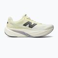 Scarpe da corsa uomo New Balance FuelCell Rebel V5 pistachio butter/digital mist