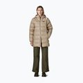 Piumino da donna Patagonia Fitz Roy Down Parka pumice 2