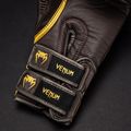 Guanti da boxe Venum Reverso cioccolato/oro 9
