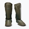 Parastinchi e protezioni per i piedi Venum Stealth Shin khaki/dark green