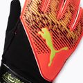 Guanti da portiere PUMA da bambino Ultra Grip 4 RC corallo acceso/luce frizzante 3