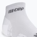 CEP Ultralight Low Cut carbonio bianco calze da corsa a compressione da uomo 4