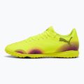 Scarpe da calcio da uomo PUMA Future 8 Play TT allerta gialla / puma nero / sole colpito