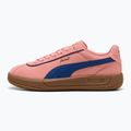 Scarpe da donna PUMA Club Klassika Suede rosa frutta/blu acceso/oro puma