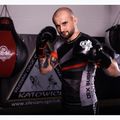 Guanti da boxe DBX BUSHIDO con sistema Wrist Protect nero Bb2 19