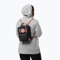 Fjällräven Kanken Rainbow Mini 7 l zaino da città nero/arcobaleno 5