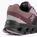 Scarpe da corsa impermeabili da donna On Cloudrunner nero/grape 10