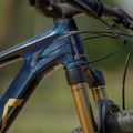 Orbea Oiz M-Pro 2022 blu/oro mountain bike 2
