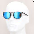 Occhiali da sole polarizzati Oakley Latch matte grey ink/prizm sapphire 14