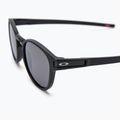 Occhiali da sole Oakley Latch nero opaco/nero Prizm 3