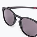 Occhiali da sole Oakley Latch nero opaco/grigio prismatico 4