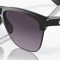 Occhiali da sole Oakley Frogskins Lite nero opaco/grigio sfumato 10
