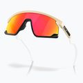 Occhiali da sole Oakley Bxtr matte desert tan/prizm ruby 4